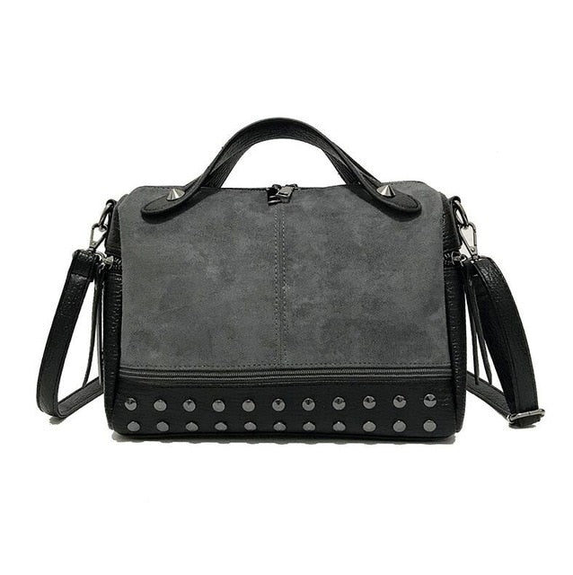 WARLMARA FUNMARDI Leather Handbag